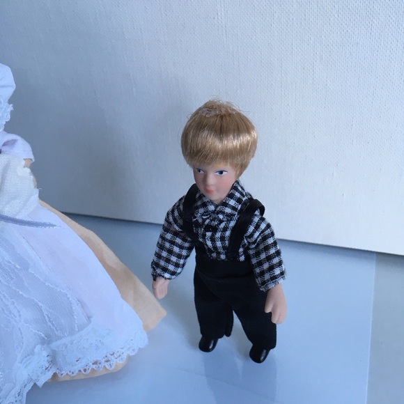 Dollhouse Miniature Poseable Victorian Maid 6”, Boy 4.5”, & Baby 2” Porcelain - Picture 6 of 11